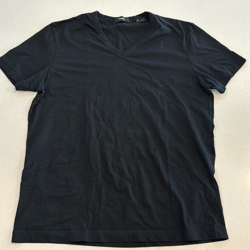Theory men’s V neck shirt. Size large black
